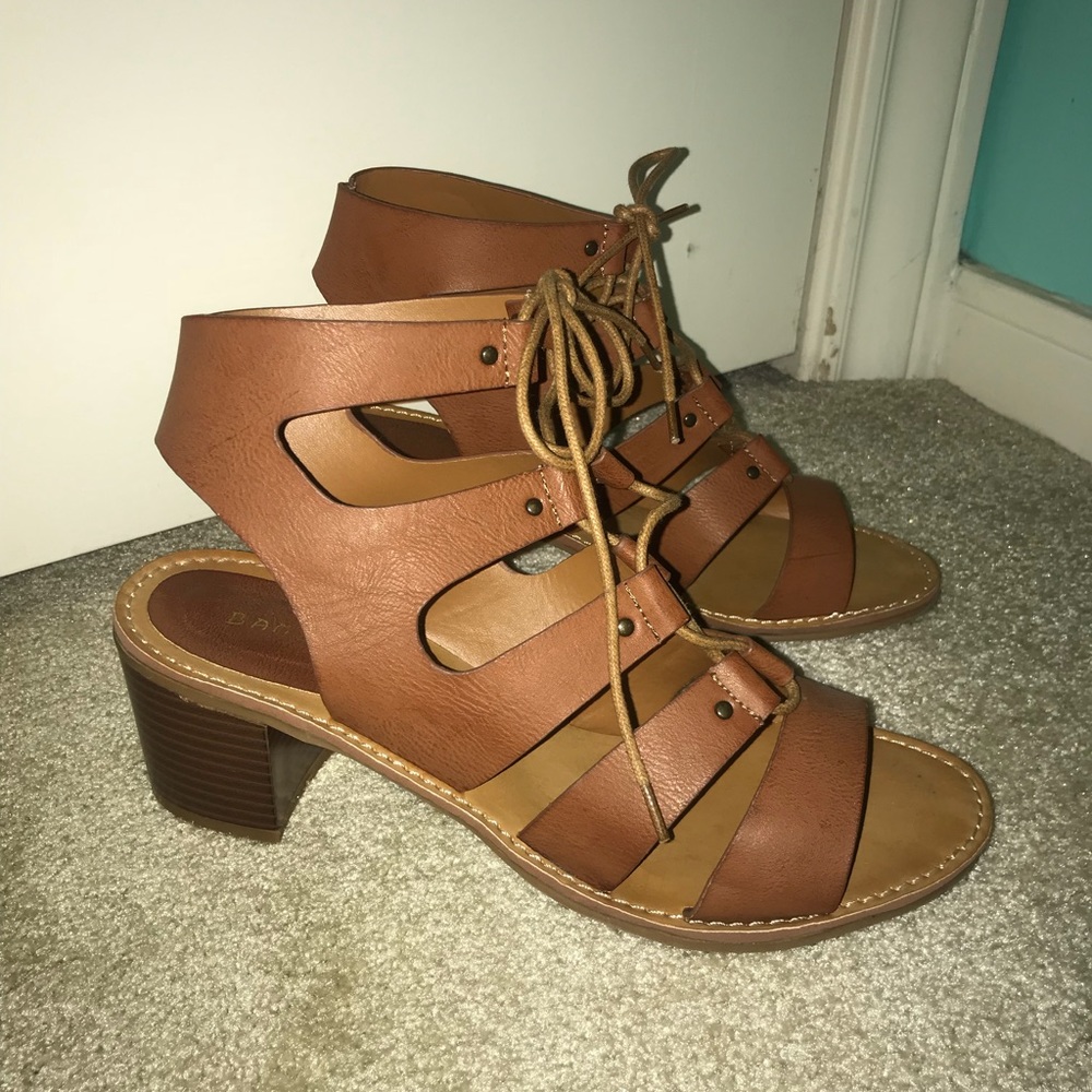 Light Brown Lace Up Summer Sandals Slight Heel